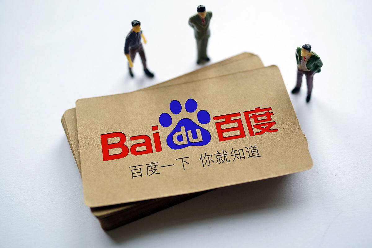 野人小孩父母认为爬行是孩子天性